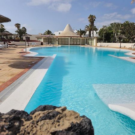 Bungalow Goa Pool View, Playa Roca Residence Sea Front Access - Free Ac - Wifi Costa Teguise Eksteriør bilde