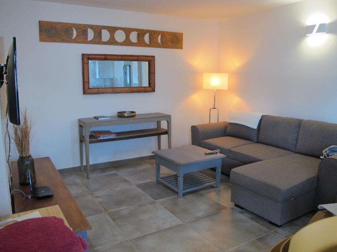 Bungalow Goa Pool View, Playa Roca Residence Sea Front Access - Free Ac - Wifi Costa Teguise Eksteriør bilde