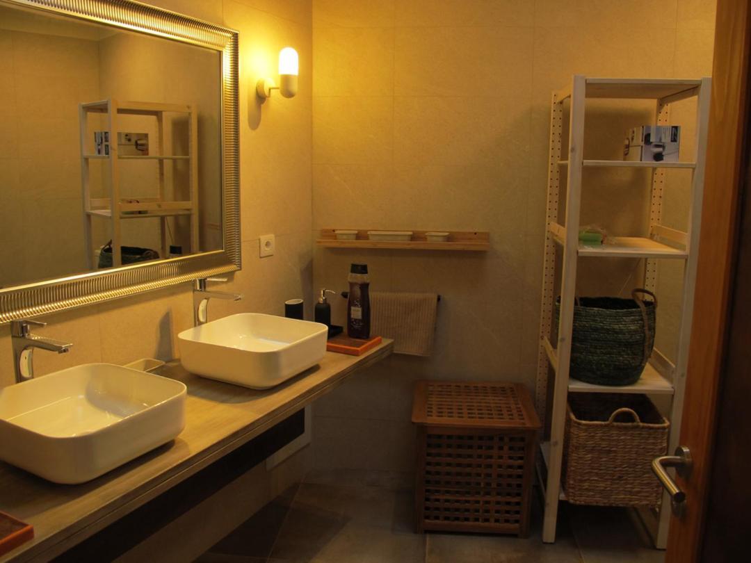 Bungalow Goa Pool View, Playa Roca Residence Sea Front Access - Free Ac - Wifi Costa Teguise Eksteriør bilde