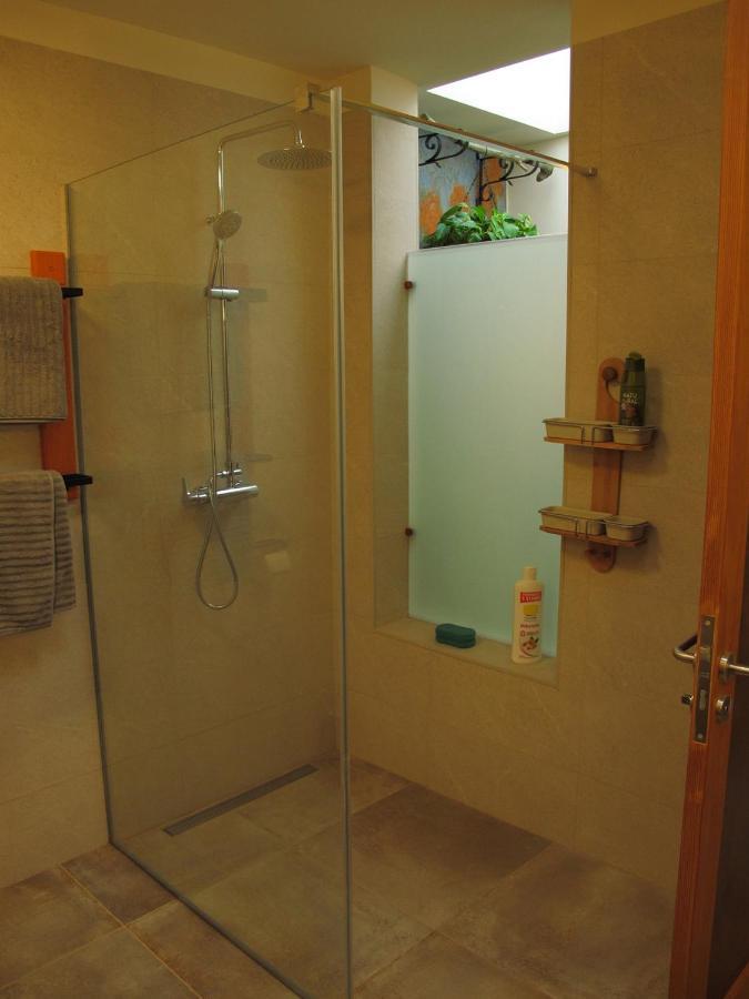 Bungalow Goa Pool View, Playa Roca Residence Sea Front Access - Free Ac - Wifi Costa Teguise Eksteriør bilde